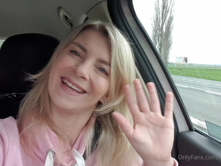 katy hartlova chic orgasm