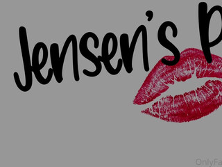 thejensensplay blissful female fucks pussy with phallus