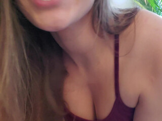 akadanidaniels hot blonde with big tits