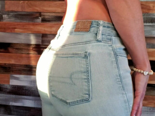 Officialmilfqueen crazy passion masturbates both holes