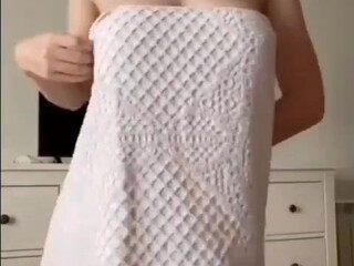 Love Lilahh  cute chick jerking her pussy with a phallus