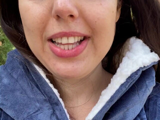 Lily Flowers Tanned blonde