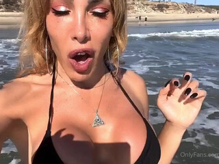 Eva Paradis 07 December 2020