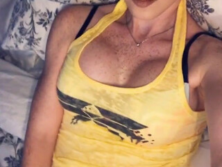 Kayleigh Coxx aka kayleighcoxx84 juicy slut enjoys cooney