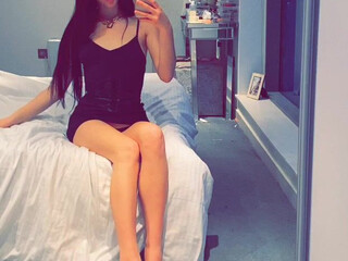 Mistress Karina luxurious babe fucks pussy relish