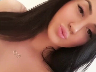 Elisha Shelly aka elishashelly Cute confused