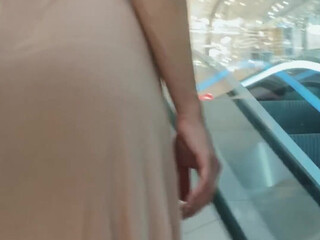 leolulu_xxx writes pen on boobs and ass