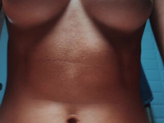 leolulu_xxx Busty woman