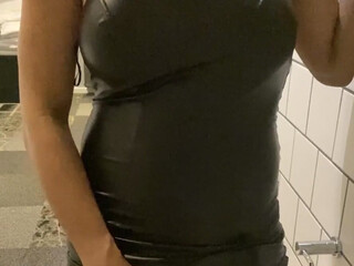 Anastasia Penny wonderful quinit pushes fingers