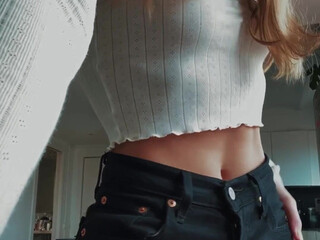 leolulu_xxx trains holes