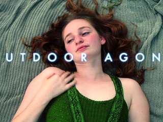 Delilah Cass Olesya in a chair demonstrates a rich pussy masturbation