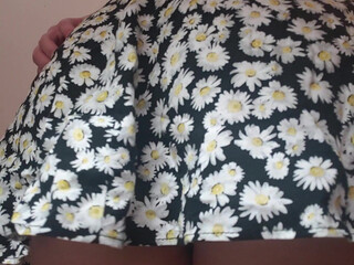 Dollywinks busty chick caresses big nipples