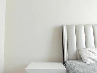 kriss0leoo blonde darling seductively rubs her cunt