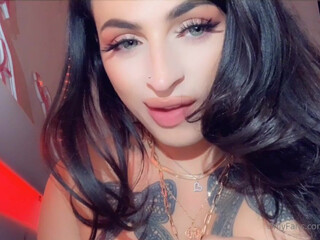 Felicity Greens onlyfans 12 January 2021