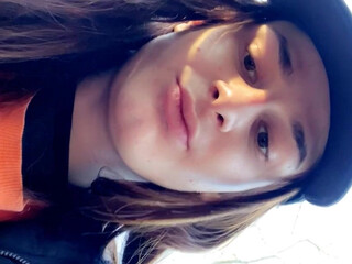 Dopekitt3n aka Dopekitt3n1 onlyfans elegant slut caresses shaved pussy