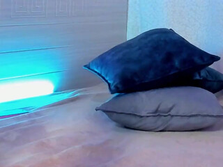 blue_lag00n sexy mare fingering ass