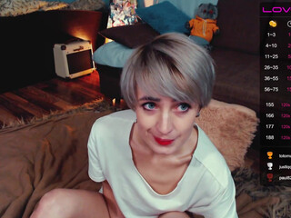 bananya_kitty whore model pulls pussy