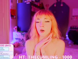 baoxxxi incendiary lady masturbates both holes with pleasure