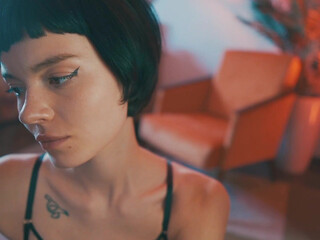 auddicted hot lady furiously twirling big ass