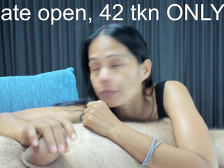 deeplyasian Hot slut