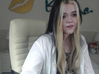 erika__fox teased by her gorgeous body