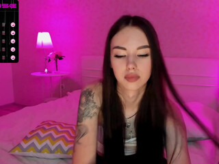 jilissaa Lacy brunette