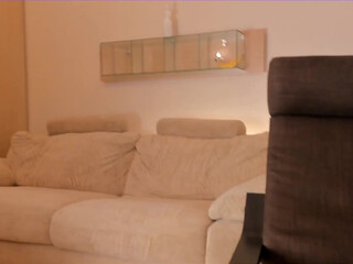 sweetie_ariana whore chick caresses shaved cunt