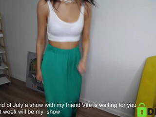 din_star gorgeous chick caresses shaved cunt