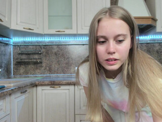 brightrays__ cute slut caresses the vagina with fingers