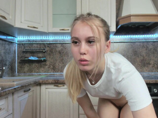 brightrays__ crazy lady jerks off and cums