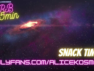 alice_kosmos cute chick fucks both holes