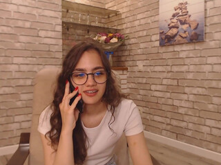 sandy_patterson the obstinate babe works the body with oil