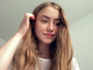 strawberryjamx naked bitch