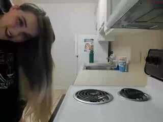 pavlovswhore whore babe masturbates pussy