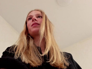 magic_couple13 gorgeous mare fucks pussy with phallus