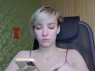 izabellaaaaaa Vicious brunette