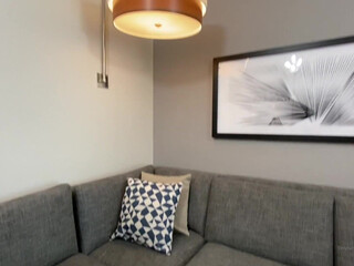 Samantha Reigns  a young queen fucks both holes