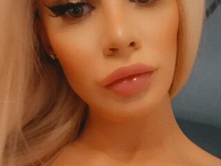 Lola aka lolachristina Wonderful bitch