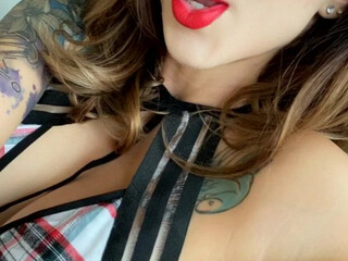 London Lix OF sweet lady takes off her dress