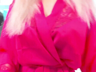 toomuch_wet_ teen slut gently jerks her pussy