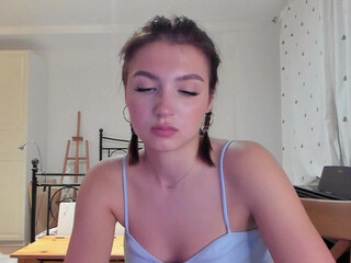 yuppiyulia Insatiable female