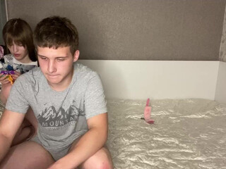 you_cute_soffie exquisite woman masturbating pussy sex toy