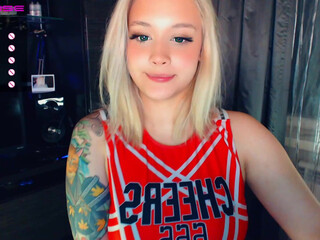 vickyfuckingdoll scoring bitch fucks herself with a dildo