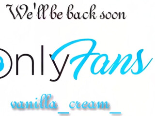 vanila_cream_ charming blonde near the pool