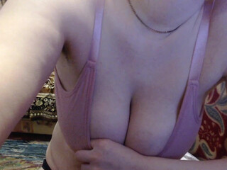 milanasvethoney whore in police uniform