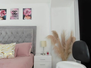 luna_sterling sexy shorts