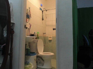 sexy_gaming_couple mature mare recklessly caresses pussy