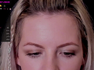 simplycatie hot chick rides phallus