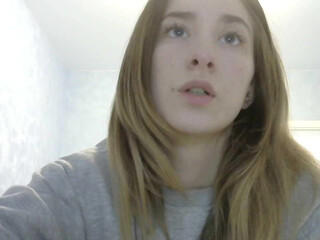 raspberr Busty Shmara