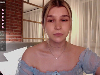 oh_may harley quinn fucks sex toys